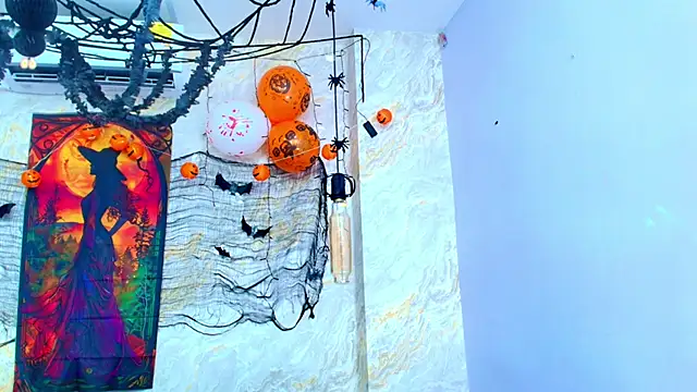 Mia candy 0 online show from 10.25.25