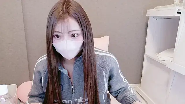 Snapshot of _chanMOMO_ chatting on 03.09.26 chanMOMO online show from 03.09.26