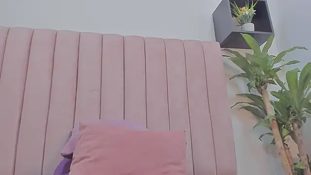 camila  herrera online show from 02.26.25