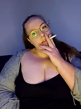 Snapshot of _Julie_x chatting on 12.10.24  Julie x online show from 12.10.24