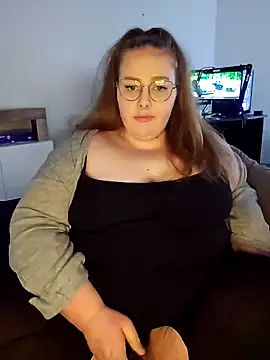 Snapshot of _Julie_x chatting on 12.14.24  Julie x online show from 12.14.24