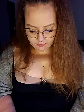 Snapshot of _Julie_x chatting on 12.20.24  Julie x online show from 12.20.24