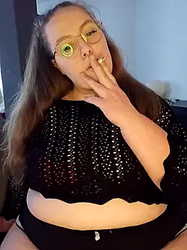 Snapshot of _Julie_x chatting on 12.29.24  Julie x online show from 12.29.24