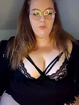 Snapshot of _Julie_x chatting on 10.09.25  Julie x online show from 10.09.25