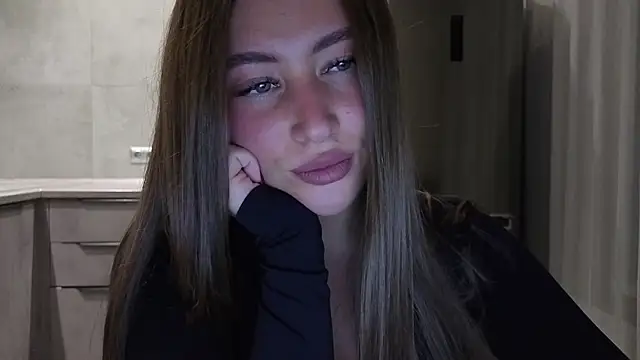 Snapshot of Cinderella____ chatting on 06.24.26 Cinderella online show from 06.24.26