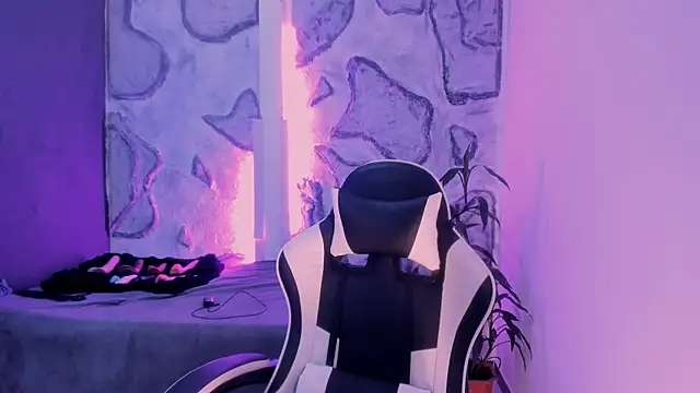 Snapshot of Kateryn_ chatting on 02.06.26 Kateryn online show from 02.06.26