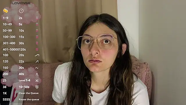 lessliee22  online show from 04.26.26