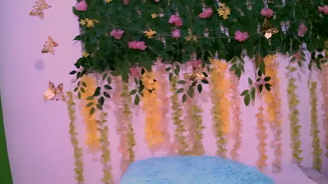 Crysrus online show from 01.28.25