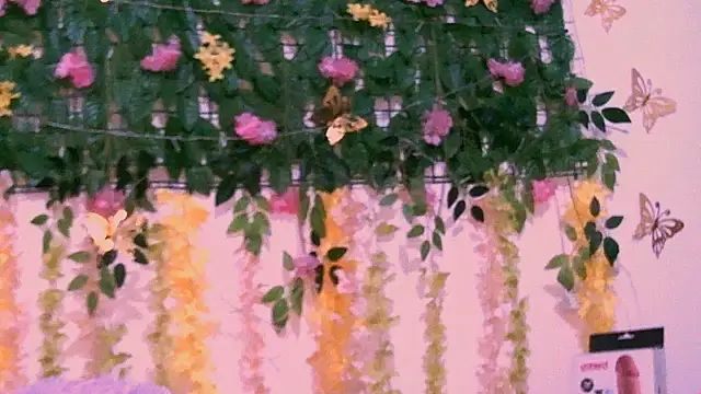 Crysrus online show from 10.02.25