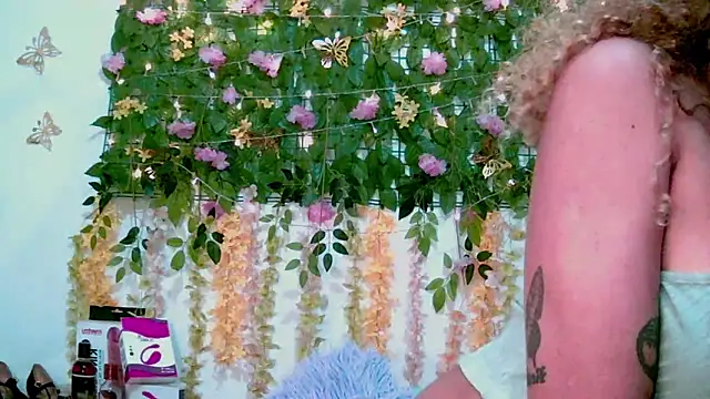 Snapshot of Crysrus chatting on 03.01.26 Crysrus online show from 03.01.26