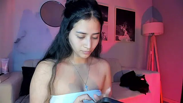 lara madisson online show from 02.10.26