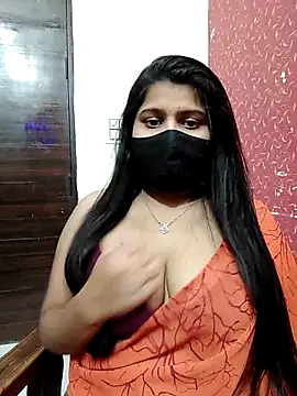 Snapshot of Hotty-simran chatting on 03.05.25 Hotty-simran online show from 03.05.25