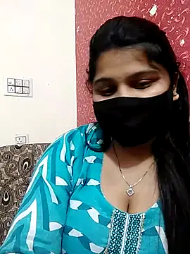 Snapshot of Hotty-simran chatting on 03.13.25 Hotty-simran online show from 03.13.25