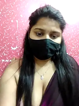 Snapshot of Hotty-simran chatting on 03.17.25 Hotty-simran online show from 03.17.25