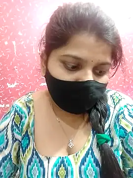 Snapshot of Hotty-simran chatting on 03.19.25 Hotty-simran online show from 03.19.25