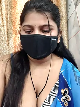 Snapshot of Hotty-simran chatting on 01.15.26 Hotty-simran online show from 01.15.26