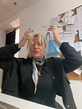 Arabellalee23 online show from 03.15.25