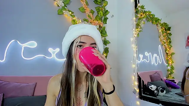 YouliteSllut2 online show from 12.26.24