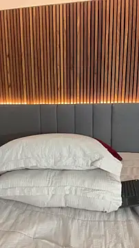 EmiilyAdams  online show from 02.23.26