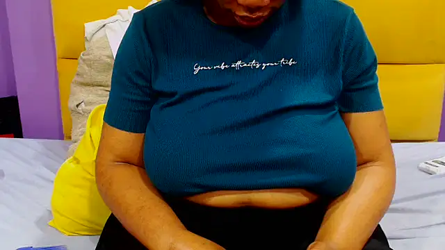 YELLOWBUSTYMELLONS online show from 10.02.25