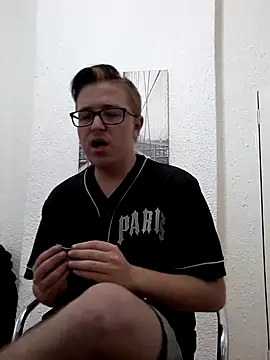 bisexualboy05 online show from 11.01.25