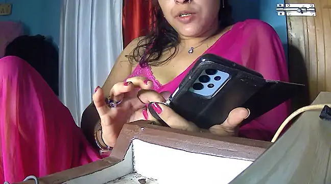 LOVERIAKOL online show from 01.27.25