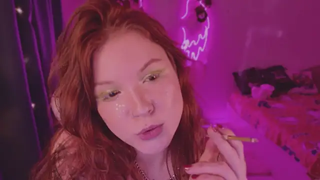 Snapshot of Elsie_Ginger chatting on 12.24.24 Elsie Ginger online show from 12.24.24