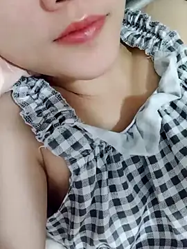 Snapshot of Sexyass13 chatting on 10.08.25 Sexyass13 online show from 10.08.25