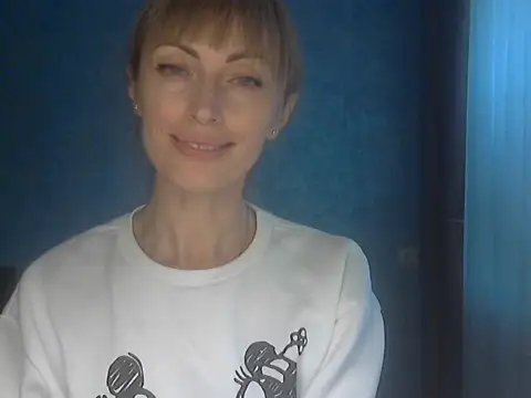 Snapshot of EffectMaya chatting on 04.28.26 EffectMaya online show from 04.28.26