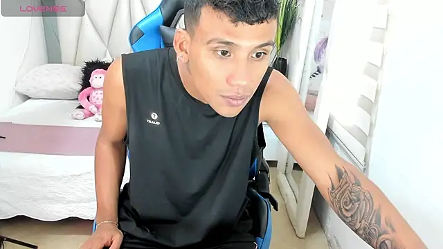 Backsex boy online show from 02.01.25