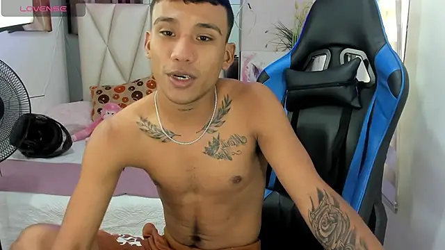 Backsex boy online show from 02.02.25