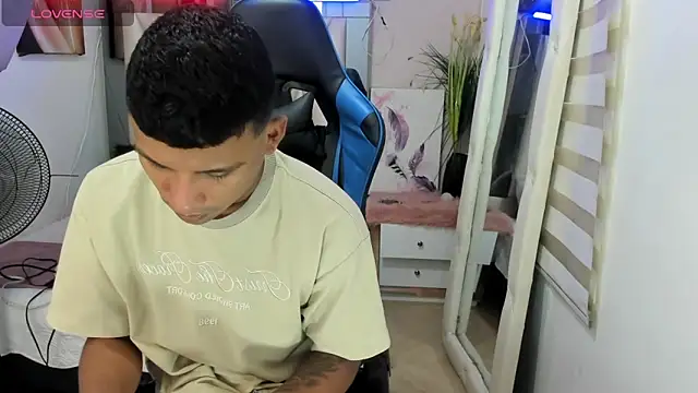 Backsex boy online show from 02.10.25