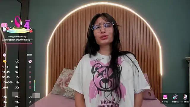 NayeCloud online show from 12.23.25