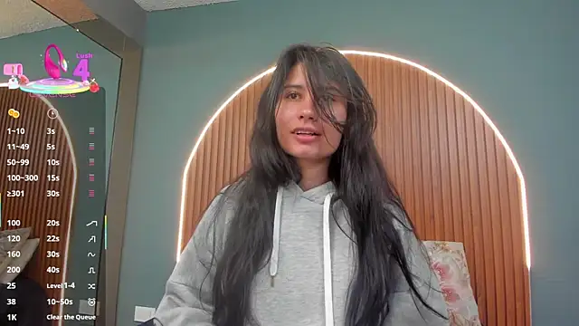 NayeCloud online show from 01.09.26