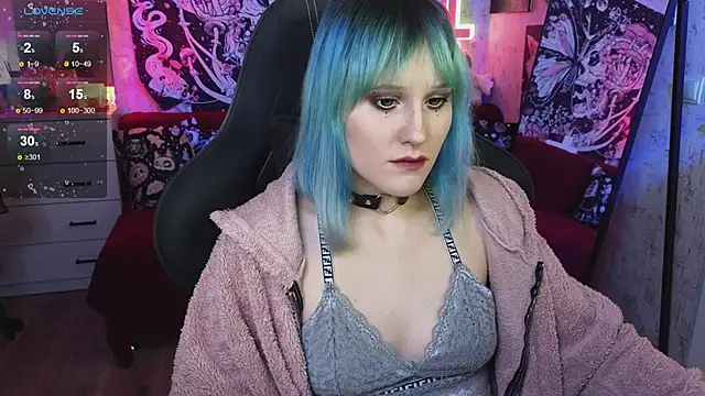 little Elika online show from 12.15.25