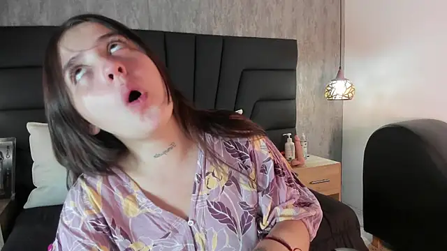 Sabrina Lennox online show from 01.27.25