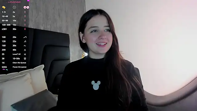 Sabrina Lennox online show from 02.11.25