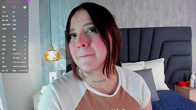 Sabrina Lennox online show from 02.20.25