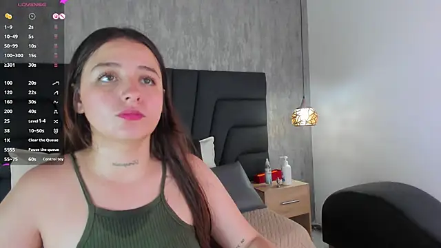 Sabrina Lennox online show from 02.22.25