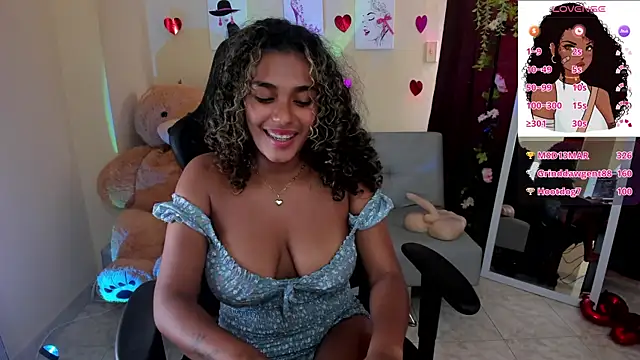 aleja montiel   online show from 03.07.25