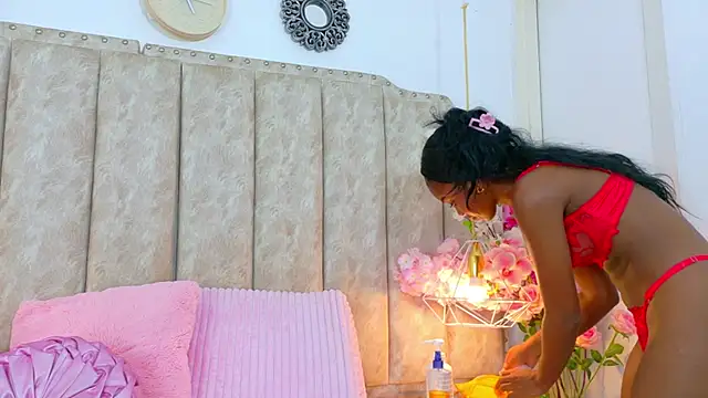 ShanelWest online show from 11.11.25