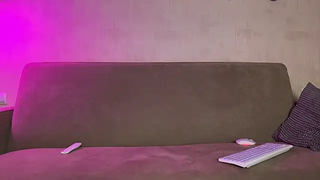 weshycouple online show from 02.13.26