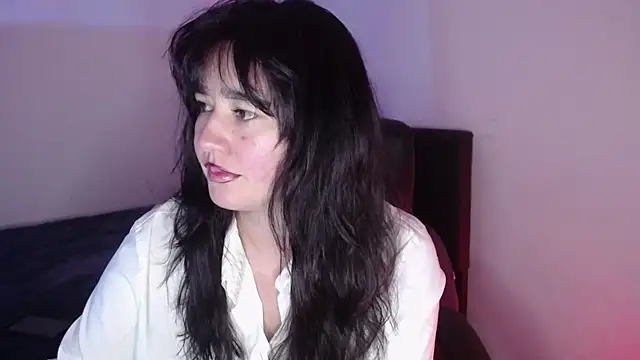 Snapshot of NewAgatha_Bolton chatting on 05.11.26 NewAgatha Bolton online show from 05.11.26