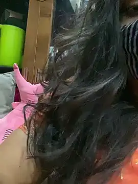 HaaniKaur online show from 03.06.25