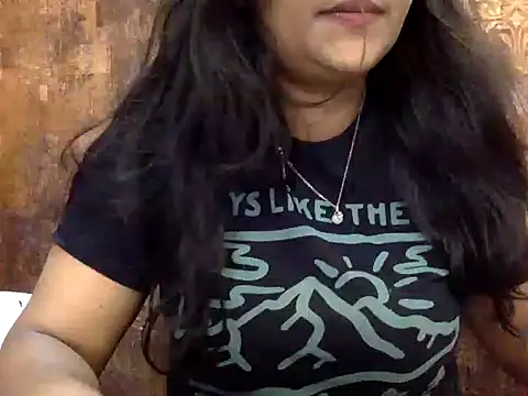 HaaniKaur online show from 03.10.25