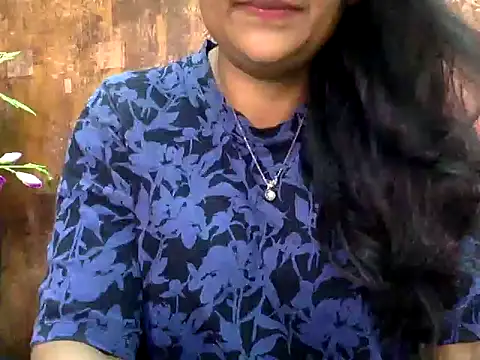 HaaniKaur online show from 03.18.25