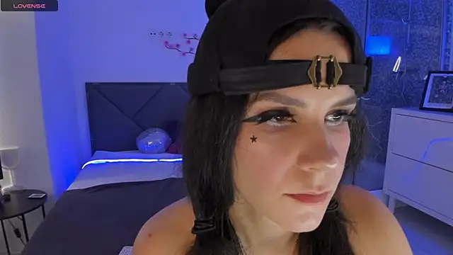 Snapshot of CassieEvans chatting on 07.19.26 CassieEvans online show from 07.19.26