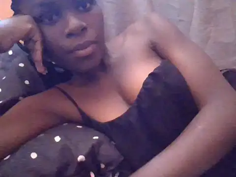 ebonyvalleria1 online show from 04.06.26