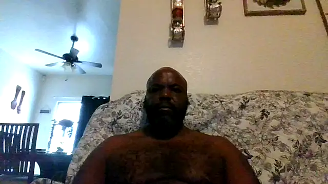 Willie8762 online show from 04.28.26