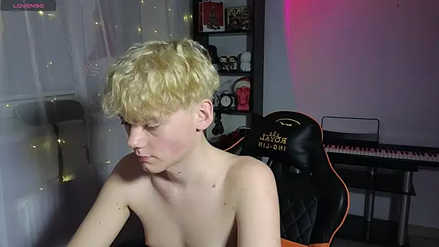 Keytaro online show from 03.11.25